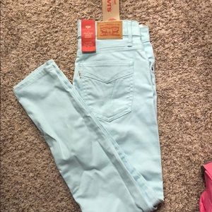 Levi’s women’s size 4/27 high rise skinny ankle